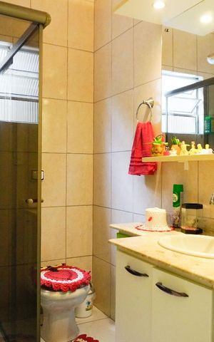 Casa à venda com 350m², 3 quartos e 1 vaga Casa à venda com 350m², 3 quartos e 1 vagaCasa 1 - Banheiro