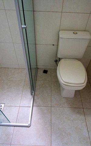 Apartamento para alugar com 75m², 2 quartos e 2 vagasBanheiro da suíte