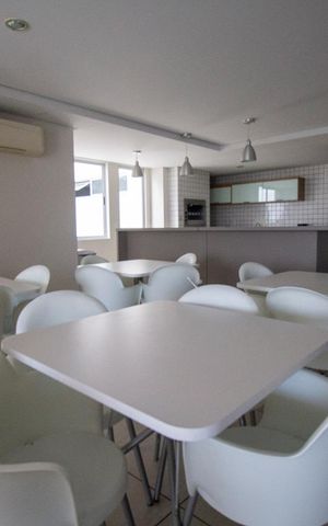 Apartamento para alugar com 75m², 2 quartos e 2 vagasÁrea comum - Salão de festas