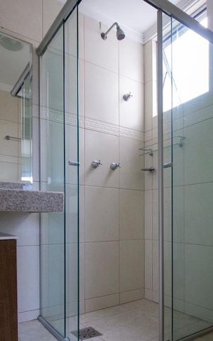 Apartamento para alugar com 75m², 2 quartos e 2 vagasBanheiro 02