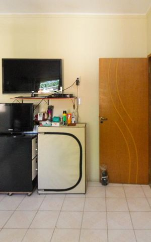 Casa à venda com 275m², 4 quartos e 8 vagas Casa à venda com 275m², 4 quartos e 8 vagasQuarto 02