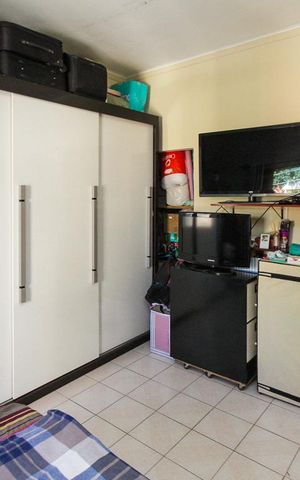 Casa à venda com 275m², 4 quartos e 8 vagas Casa à venda com 275m², 4 quartos e 8 vagasQuarto 02