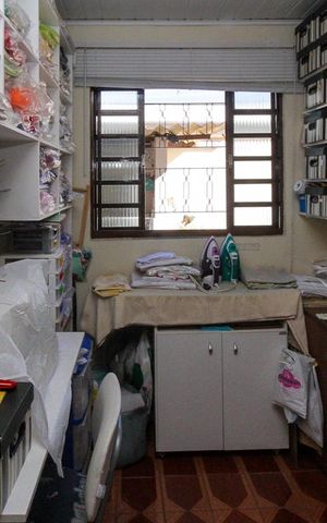 Casa à venda com 275m², 4 quartos e 8 vagas Casa à venda com 275m², 4 quartos e 8 vagasQuarto 03