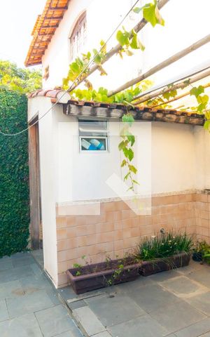 Casa à venda com 608m², 3 quartos e 6 vagasÁrea de serviço