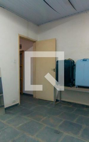 Casa à venda com 608m², 3 quartos e 6 vagasQuarto de serviço 1