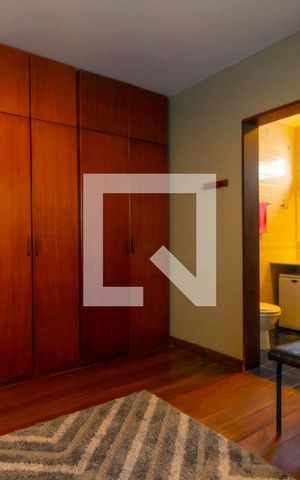 Casa à venda com 608m², 3 quartos e 6 vagasQuarto 3 - suíte
