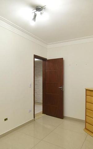 Casa para alugar com 417m², 6 quartos e 3 vagasQuarto 2 - piso inferior - parte posterior