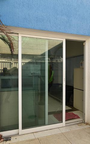 Casa para alugar com 417m², 6 quartos e 3 vagasFachada frontal