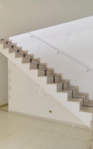 Casa para alugar com 417m², 6 quartos e 3 vagasSala 1 - piso inferior - parte posterior
