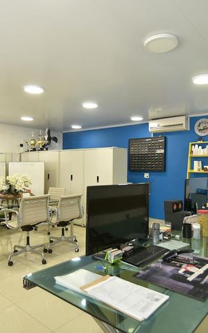 Casa para alugar com 417m², 6 quartos e 3 vagasSalão - parte frontal - piso superior