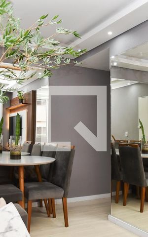 Apartamento à venda com 55m², 2 quartos e 1 vaga Apartamento à venda com 55m², 2 quartos e 1 vagaSala