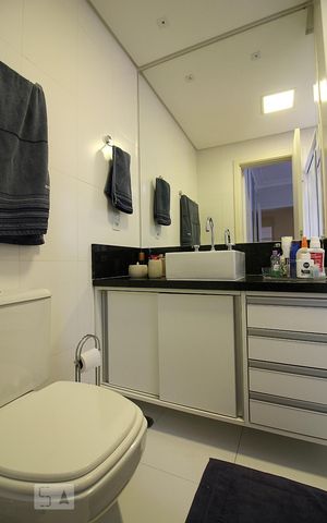 Apartamento à venda com 150m², 3 quartos e 3 vagasBanheiro da Suíte 3