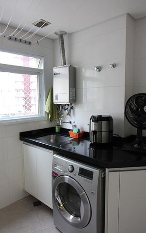 Apartamento à venda com 150m², 3 quartos e 3 vagasÁrea de Serviço