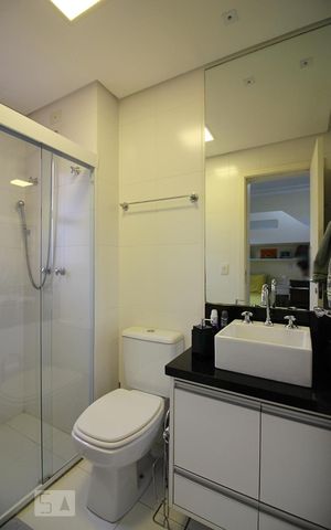 Apartamento à venda com 150m², 3 quartos e 3 vagasBanheiro da Suíte 2