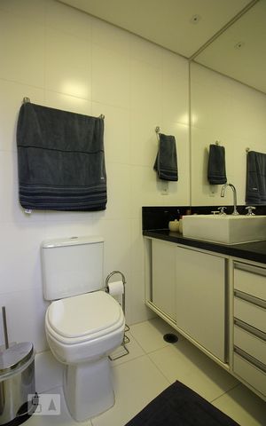 Apartamento à venda com 150m², 3 quartos e 3 vagasBanheiro da Suíte 3