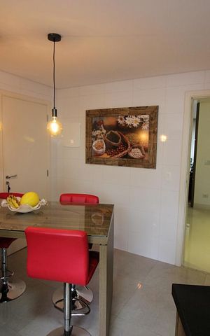 Apartamento à venda com 150m², 3 quartos e 3 vagasCozinha 