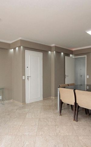 Apartamento para alugar com 147m², 3 quartos e 2 vagasSala