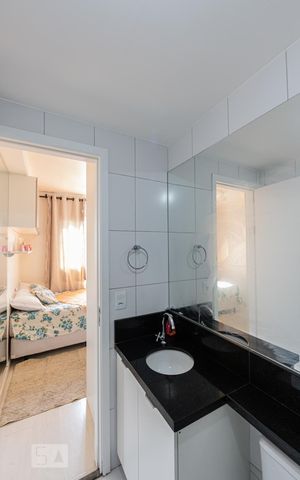 Apartamento à venda com 34m², 1 quarto e sem vaga Apartamento à venda com 34m², 1 quarto e sem vagaBanheiro Social