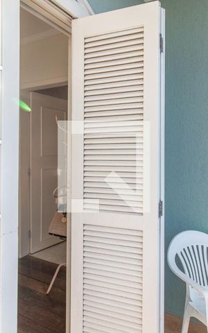 Casa à venda com 300m², 4 quartos e 2 vagas Casa à venda com 300m², 4 quartos e 2 vagasVararanda do Quarto 3