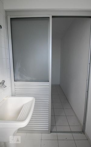 Apartamento para alugar com 48m², 2 quartos e 1 vagaArea de serviço
