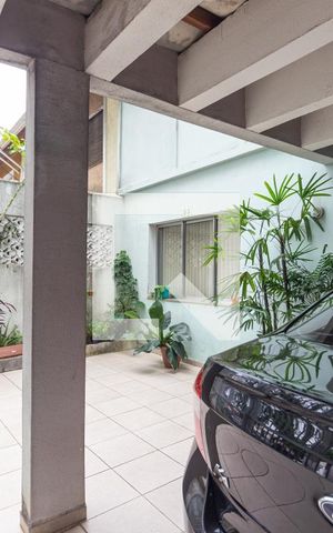 Casa à venda com 140m², 3 quartos e 2 vagasGaragem