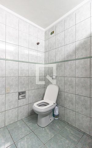 Casa à venda com 140m², 3 quartos e 2 vagasBanheiro