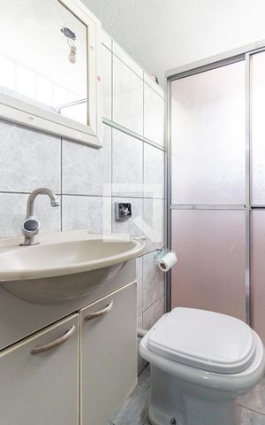Casa à venda com 140m², 3 quartos e 2 vagasBanheiro da Suíte