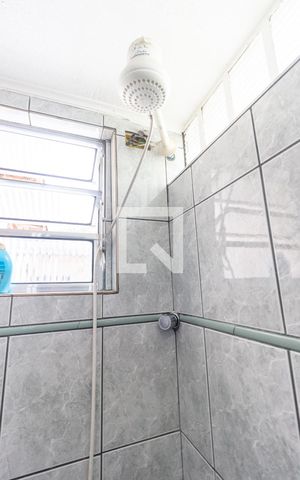 Casa à venda com 140m², 3 quartos e 2 vagasBanheiro da Suíte