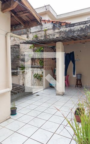Casa à venda com 140m², 3 quartos e 2 vagasÁrea de Serviço