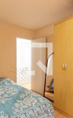 Casa à venda com 140m², 3 quartos e 2 vagasSuíte