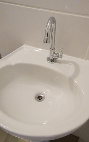 Apartamento à venda com 81m², 2 quartos e sem vagaBanheiro 