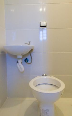 Apartamento à venda com 81m², 2 quartos e sem vagaBanheiro de serviço