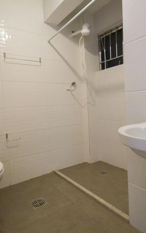 Apartamento à venda com 81m², 2 quartos e sem vagaBanheiro 