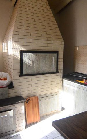 Casa à venda com 250m², 4 quartos e 4 vagasCozinha