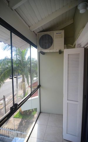 Casa à venda com 250m², 4 quartos e 4 vagasSacada da Suíte