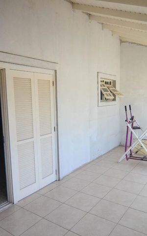 Casa à venda com 250m², 4 quartos e 4 vagasSacada da Suíte