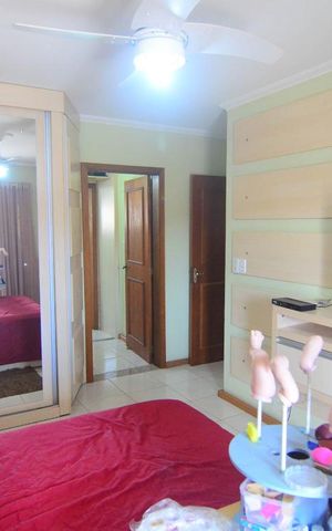 Casa à venda com 250m², 4 quartos e 4 vagasSuíte