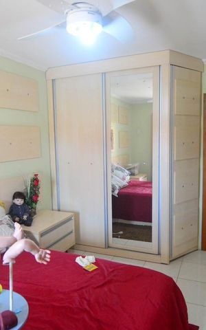 Casa à venda com 250m², 4 quartos e 4 vagasSuíte