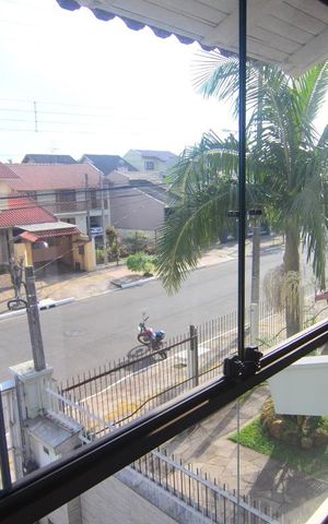 Casa à venda com 250m², 4 quartos e 4 vagasSacada da Suíte