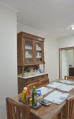 Casa à venda com 185m², 3 quartos e 2 vagas Casa à venda com 185m², 3 quartos e 2 vagasCopa