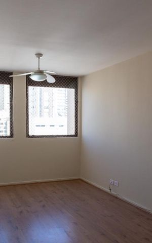 Apartamento à venda com 90m², 2 quartos e 1 vaga Apartamento à venda com 90m², 2 quartos e 1 vagaSala