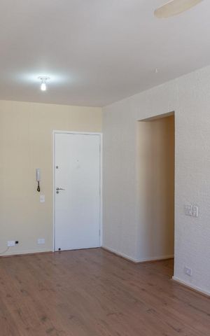 Apartamento à venda com 90m², 2 quartos e 1 vaga Apartamento à venda com 90m², 2 quartos e 1 vagaSala
