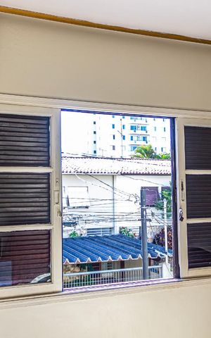 Casa à venda com 168m², 3 quartos e 2 vagasSuíte