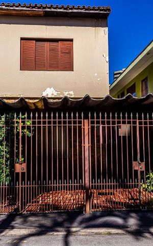 Casa à venda com 168m², 3 quartos e 2 vagasFachada Externa