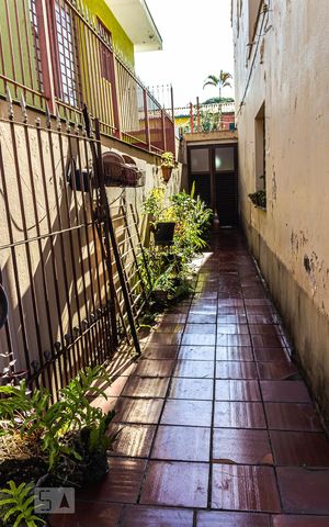 Casa à venda com 168m², 3 quartos e 2 vagasQuintal - Corredor
