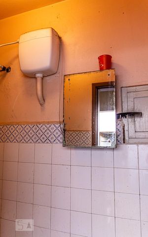 Casa à venda com 168m², 3 quartos e 2 vagasBanheiro de Serviço
