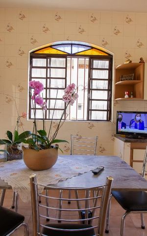 Casa à venda com 360m², 4 quartos e 4 vagasCozinha