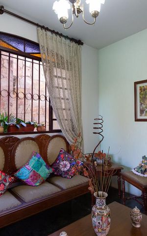 Casa à venda com 360m², 4 quartos e 4 vagasSala de Estar