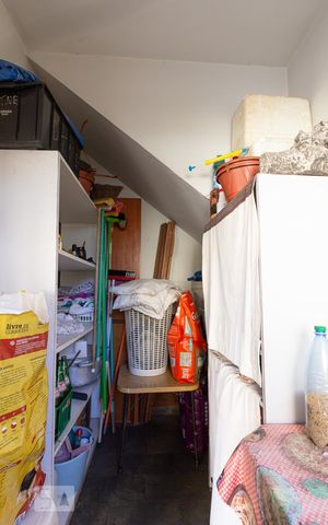 Casa à venda com 360m², 4 quartos e 4 vagasQuarto de Serviço