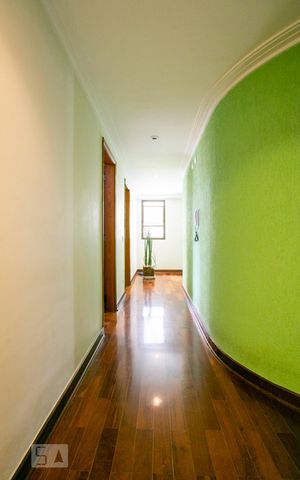 Apartamento para alugar com 340m², 4 quartos e 4 vagas Apartamento para alugar com 340m², 4 quartos e 4 vagasCorredor